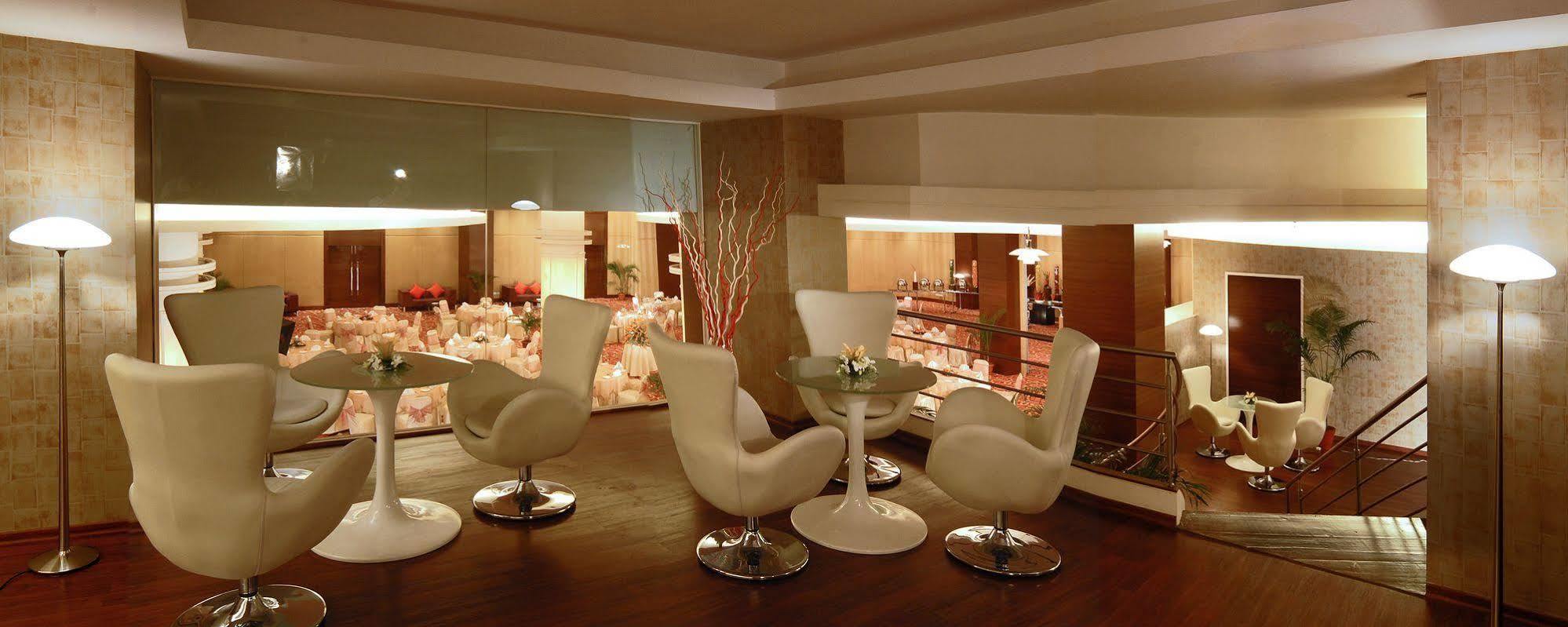 Galaxy Hotel & Spa Gurgaon Exterior foto